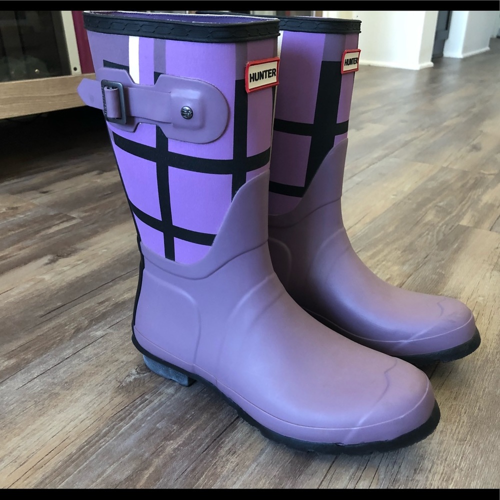 Hunter purple rain boots - size 8 / 39